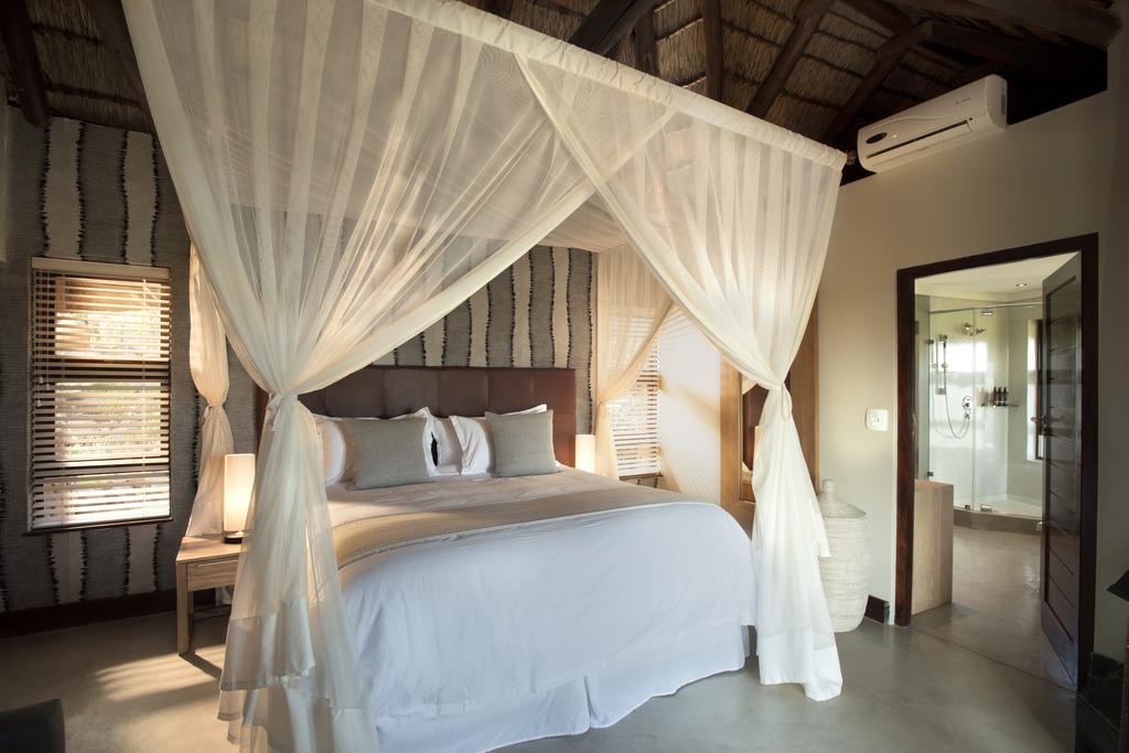 Mhondoro Safari Lodge & Villa Велґевонден-Ґейм-Резерв Екстер'єр фото