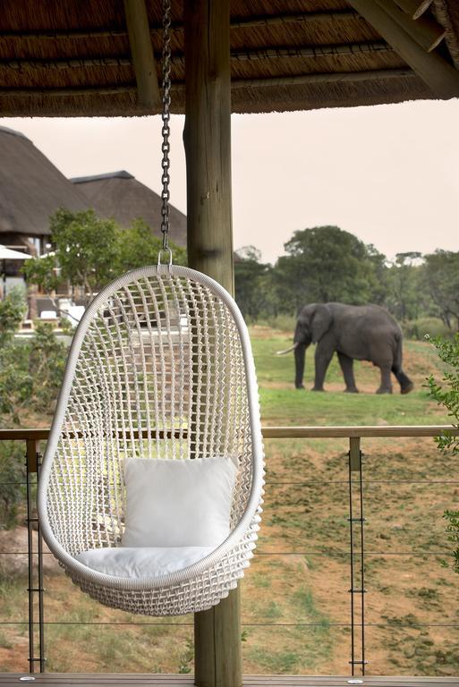 Mhondoro Safari Lodge & Villa Велґевонден-Ґейм-Резерв Екстер'єр фото