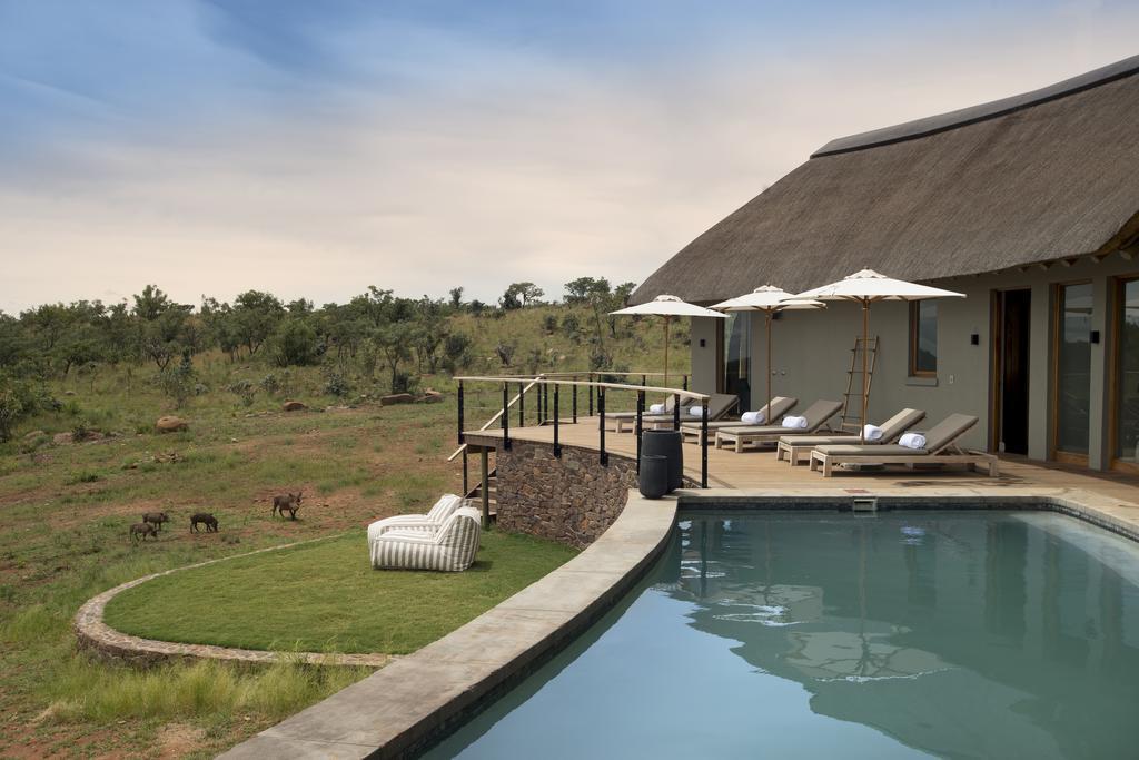 Mhondoro Safari Lodge & Villa Велґевонден-Ґейм-Резерв Екстер'єр фото