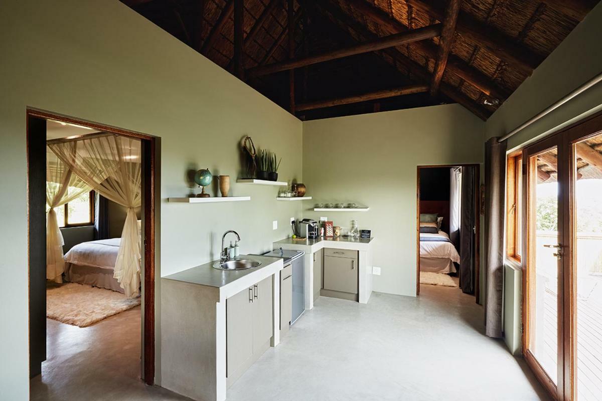 Mhondoro Safari Lodge & Villa Велґевонден-Ґейм-Резерв Екстер'єр фото