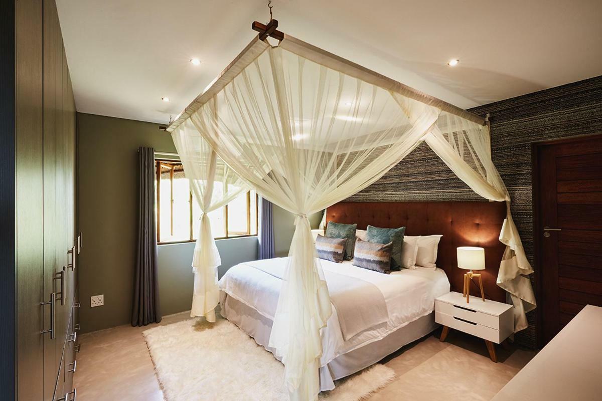 Mhondoro Safari Lodge & Villa Велґевонден-Ґейм-Резерв Екстер'єр фото