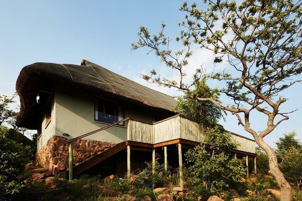 Mhondoro Safari Lodge & Villa Велґевонден-Ґейм-Резерв Екстер'єр фото
